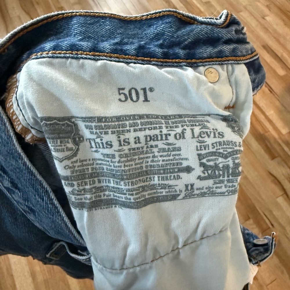 Levi's Light Blue Distressed Jean Shorts - Picture 8 of 9